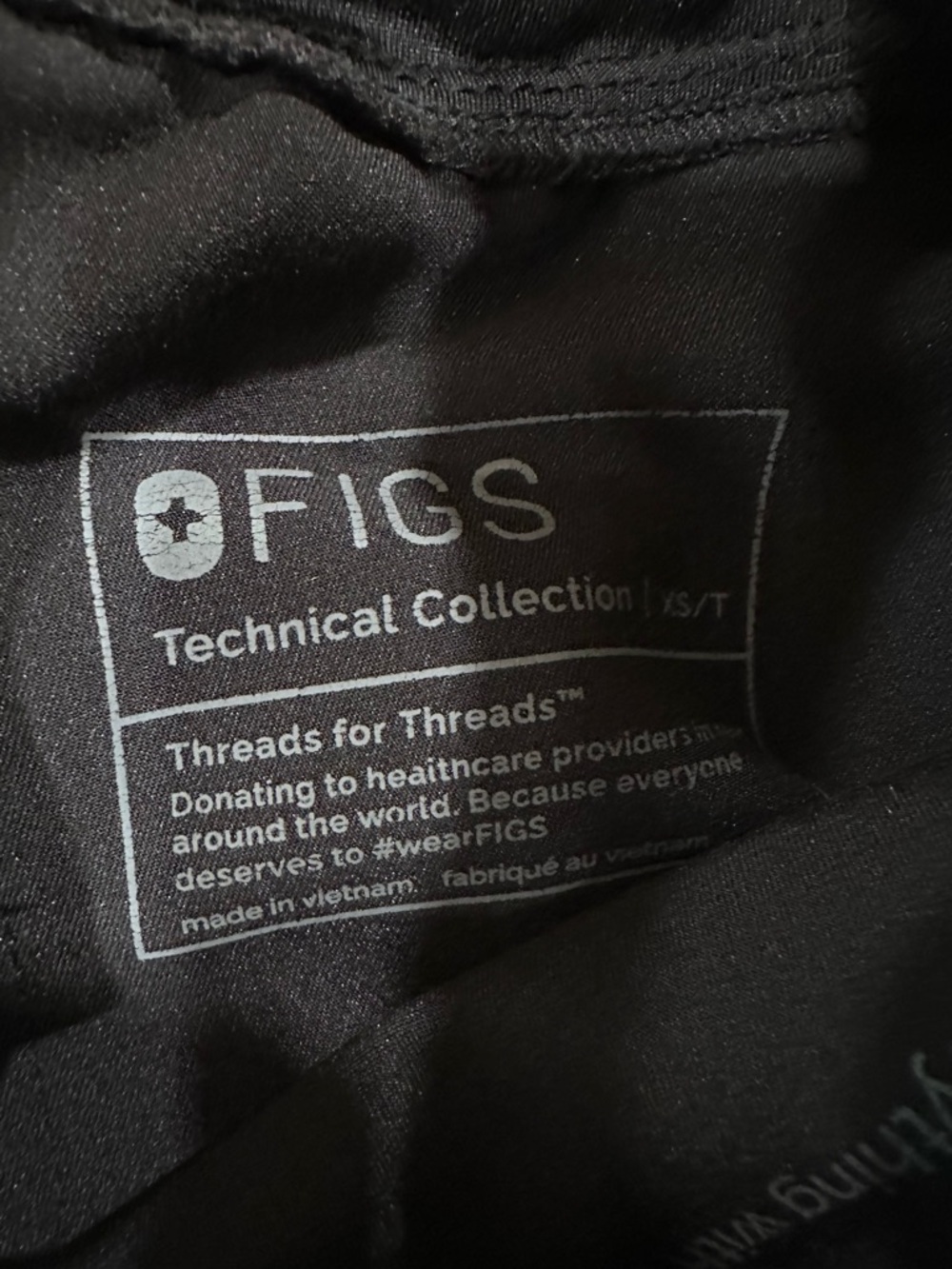 Figs Black women’s drawstring pants and top. Size XS - Picture 12 of 12